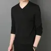 Camiseta de manga larga 2024 para hombre, primavera y otoño, fina, ajustada, casual, ropa de otoño, camiseta interior con cuello en V, venta al por mayor