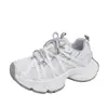 Nuevas zapatillas de papá con correa para el verano de 2026, suela gruesa, para hombre, zapatillas de pareja, zapatillas de malla, zapatillas de rebote con suela blanda
