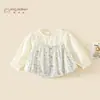 Camisa Infantil Outono 2026 Novo Estilo Menina Estilosa Linda Blusa Floral Estilo Outono Roupa Falsa de Duas Peças Infantil