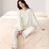 Pijama de algodón elástico de manga larga y pantalón largo de otoño, nuevo al por mayor para mujer, cuello redondo, se puede usar en el exterior, conjunto de dos piezas para el hogar