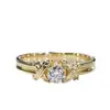 El Anillo de Mujer Entrelazado de Pedrería 18K Electrochapado Más Vendido de Wish es Romántico, Exquisito, Deslumbrante, Lujoso y Brillante