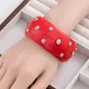 Pulsera de Madera con Remache en Forma de Diamante de Moda Estilo Étnico, Moderna y Versátil, Pulsera Simple y Elegante con un Toque de Lujo Ligero y de Alta Gama