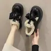 Sapatos femininos de sola grossa, estilo plataforma, adornados com laço, forrados de fleece, novos mocassins 2026 outono/inverno, sapatos de algodão quentes e confortáveis, modernos