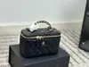 Bolsa de Mão Acolchoada de Nicho Bolsa Saco para Mulheres 2025 Novo Estilo Pequena Bolsa Caixinha de Perfume Bolsa de Ombro com Corrente Moda Transversal
