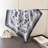 Lenço Quadrado Shawl Estilo Francês Estampa de Borboleta Seda Sintética Versátil Lenço de Pescoço de Alta Qualidade Lenço de Cabeça Lenço de Seda Lenço para Mulheres