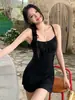 Traje de baño de una pieza estilo nuevo 2026, falda, conservador para mujer, disimula el abdomen y adelgazante, adecuado para vacaciones en la playa y baño en aguas termales [Disponible para Dropshipping]