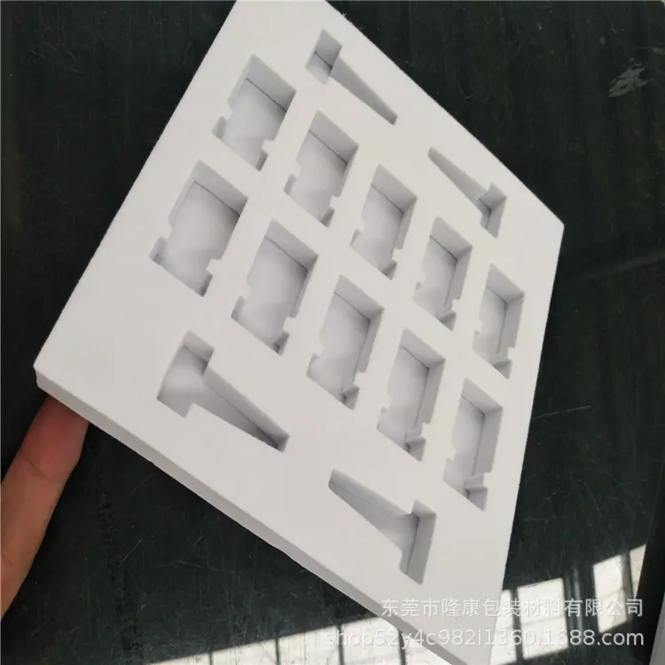 906460728E8267153D77B86B3E77AB