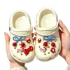 Crocs Infantis Verão Fofos Chinelos de Menina Desenho Animado Novas Sandálias de Princesa para Bebê Antiderrapantes Sapatos de Praia para Meninas