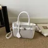 Bolso de Mano de Alta Calidad para Mujer 2026 Elegante Bolso Estilo Cesta Decoración con Correa de Cuero de Moda Bolso de Hombro