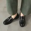 Zapatos de Piel Pequeños para Viaje de Otoño 2026 de Piel de Oveja con Hebilla de Cinturón Mocasines de Tacón Medio Grueso Punta Redonda Piel Genuina Corte Profundo Zapatos de Mujer