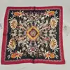 Pañuelo cuadrado estampado de leopardo bufanda coreana femenina de seda versátil pañuelo para el pelo bufanda retro flor de anacardo pañuelo cuadrado pequeño venta al por mayor