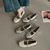 Sapatos Mary Jane Estilo Doce para Mulheres Baixinhas, Que Aumentam a Altura e Emagrecem, Novo Modelo Verão 2026, Sapatos de Salto Baixo com Fivela