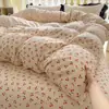 Juego de ropa de cama de cuatro piezas de algodón francés puro lavado con agua de grado A funda de edredón de gasa de doble capa sábana sábana bajera juego de tres piezas estilo estudiante 4