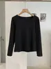 Camiseta básica de manga larga ajustada de color liso con cuello en U y hombros rectos para mujer KEKEZOON 8800