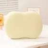 Almohada de dibujos animados, almohada con forma de gato de espuma viscoelástica, diseñada para adultos para dar soporte a la columna cervical y ayudar al sueño, adecuada para estudiantes y niños, y previene el colapso durante las siestas