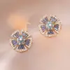 Aretes para Mujer, Aretes de Flor Corazón con Circonita Micro-pavimentada de Cobre, Nueva Moda de Nicho, Diseño Simple, Joyería de Temperamento y Versátil