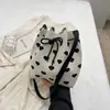 Bolso de Mujer con Ondas en Forma de Corazón, Bolso de Hombro, Bolso Cruzado, Superficie de Tela, Uso Diario, Personalizado, Bolso de Lona Simple de Moda para Mujer 2024