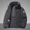 Nueva chaqueta de otoño para hombre para el trabajo al aire libre, capucha desmontable, ligera, transpirable, multibolsillos, cortavientos de talla grande