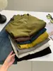 Camiseta de manga larga con cuello en U estilo coreano para mujer, para realzar el color, retro, capa interior cálida, top adelgazante de capa base Otoño/Invierno 2026