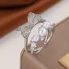 Anillo abierto de circón mariposa de lujo ligero de alta gama para mujer, exquisito, elegante, moderno, individual, versátil, anillo para el dedo