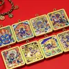 Tangka estilo Xizang Mahakala de Seis Brazos Colgante de Dios Negro de la Riqueza Semi-Pintado a Mano con Adornos Dorados Collar de Xizang Caja Gawu Fábrica de Origen