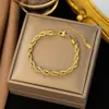 [Collar + Pulsera] Estilo Francés Ins de Lujo Accesible Cadena para Clavícula de Corazón Estilo Dulce Collar de Acero de Titanio con Borla de Corazón de Melocotón para Mujer