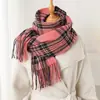 Atmosfera Britânica Retrô Xadrez Longo Outono e Inverno Cachecol Quente Xale Feminino Versátil Roupa de Trabalho Cachecol de Imitação de Caxemira com Franjas