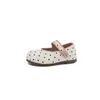 Zapatos de piel de lunares estilo francés para niña, novedad otoño 2026 versión coreana, zapatos de princesa de suela blanda para niñas pequeñas, zapatos de vestir sencillos para niños