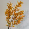Folhas de salgueiro artificiais de galhos altos para decoração de salão de casamento com tema de floresta, arranjos florais, decoração de fundo, móveis macios de hotel e paisagismo de shopping center