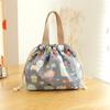 Bolsa Pequeña de Moda con Cordón al por Mayor Bolso de Mano de Gato para Mujer Bolsa de Almacenamiento de Maquillaje Bolsa de Almuerzo Japonesa Impermeable Bento