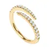 Anillos Personalizados de Nuevo Estilo Transfronterizos Europeos y Americanos, Joyería de Anillo Abierto de Doble Extremo con Brazo Retorcido de Moissanita de Alta Gama y Lujo Ligero, Venta al por Mayor de Comercio Exterior