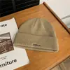 Nuevos Sombreros de Lana Versátiles Estilo Coreano para Hombres y Mujeres, Letras Bordadas, Sombreros de Punto para Circunferencia de Cabeza Grande, Cálidos y Engrosados con Protección para los Oídos