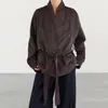 Otoño/Invierno 2026 Nueva Chaqueta de Gamuza Sintética con Cuello en V Estilo Europeo y Americano Cintura Elegante Ceñida con Cinturón Holgada Casual Manga Larga