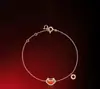 Pulsera de Calabaza Kirin Chapada en Oro de Alta Gama para Mujer, Estilo Chino Lujo Ligero Candado Ruyi Pulsera de Ágata Madreperla Blanca
