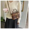 Nova bolsa de mão de alta costura com design exclusivo, bolsa tipo balde de personalidade nicho, bolsa de ombro e transversal vintage