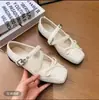 Sapatos de Salto Baixo Estilo Francês Prateados de Verão com Cadarço 2026 Sapatos Mary Jane Novos Sapatos de Ballet para Mulheres com Solas Macias