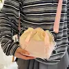 Bolso de Mano Pequeño Ligero Estilo Japonés 2025 Teléfono Móvil Exterior Nuevo Bandolera Individual de Viaje Bolso Cruzado de Alto Valor Moderno