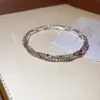Pulsera wrap de diamantes de colores inspirada en la dopamina, una pieza lujosa y de alta gama, un diseño nuevo y único, una pieza de joyería deslumbrante y llamativa para mujer