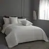Colcha Acolchada de Algodón Lavado de Color Sólido Juego de Tres Piezas con Fundas de Almohada de Borde Ondulado, Sábana de Cama Suave y Amigable con la Piel, Color Camel批发 Transfronterizo