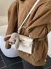 Bolso Pequeño de Alta Gama con Patrón de Piedra para Mujer, Nuevo Bolso de Mano de Nicho Retro 2025 Bolso Kelly, Bolso Cruzado Texturizado para Otoño e Invierno