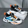 Sapatos Infantis 2026 Outono Novo Estilo para Crianças de Meia-Idade e Mais Velhas Meninos Fivela Giratória Malha Superfície de Couro Tênis de Corrida Sapatos Esportivos Infantis