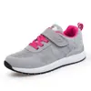 Nuevo Modelo de Zapatos de Hombre para la Primavera para Personas Mayores, Zapatos Deportivos Suaves Antideslizantes para Caminar para Personas de Mediana Edad y Mayores, Zapatos Deportivos y de Ocio para Padres, Zapatillas para Correr