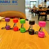 Serie Creativa de Deportes y Fitness Llavero de Mancuerna con Barra de Metal Pequeño Regalo de Entrenamiento Deportivo para Niños y Niñas Colgante para Mochila