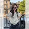 Camiseta de Tricô com Gola Polo Vazada Estilo Coreano de Manga Curta para Mulheres, Novo Modelo Verão 2026, Tecido de Seda Gelada, Ombro Normal, Top Versátil para Mulheres