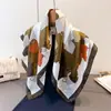 Bufanda de Seda Artificial con Estampado de Leopardo de Moda Chal de Gama Alta Bufanda Versátil para el Cuello Pañuelo para la Cabeza Bufanda para Mujer