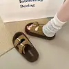 Chinelos peludos de sola grossa estilo coreano, com uma tira, para mulheres, nova coleção outono/inverno 2026, confortáveis e leves, com design de uma tira com fivela, adequados para usar ao ar livre