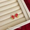 Otoño e invierno nuevos aretes de serpiente espíritu rojo diseño nicho temperamento simple moda versátil aretes exquisitos