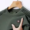 Nueva Camiseta de Manga Larga Casual con Cuello Redondo y Estampado para Hombre de Mediana Edad, Nueva Colección Primavera 2026, Transfronteriza