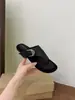 Chanclas de estilo coreano con hebilla para mujer, Sandalias planas antideslizantes de verano 2026, Chanclas de dedo estilo retro francés