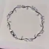 Pulsera de Diamantes de Imitación Color Verde Oliva Fresco Estilo Bosque Nuevo Primavera/Verano para Mujer, Exquisita y Versátil, Accesorio de Alta Gama para el Viaje Diario